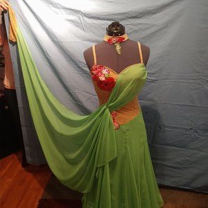 Bright Green Smooth Ballroom